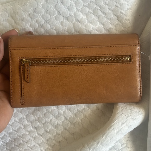 COPY - Leather FOSSIL Long Wallet With Multiple Compartments - Color Tan - Picture 7 of 7